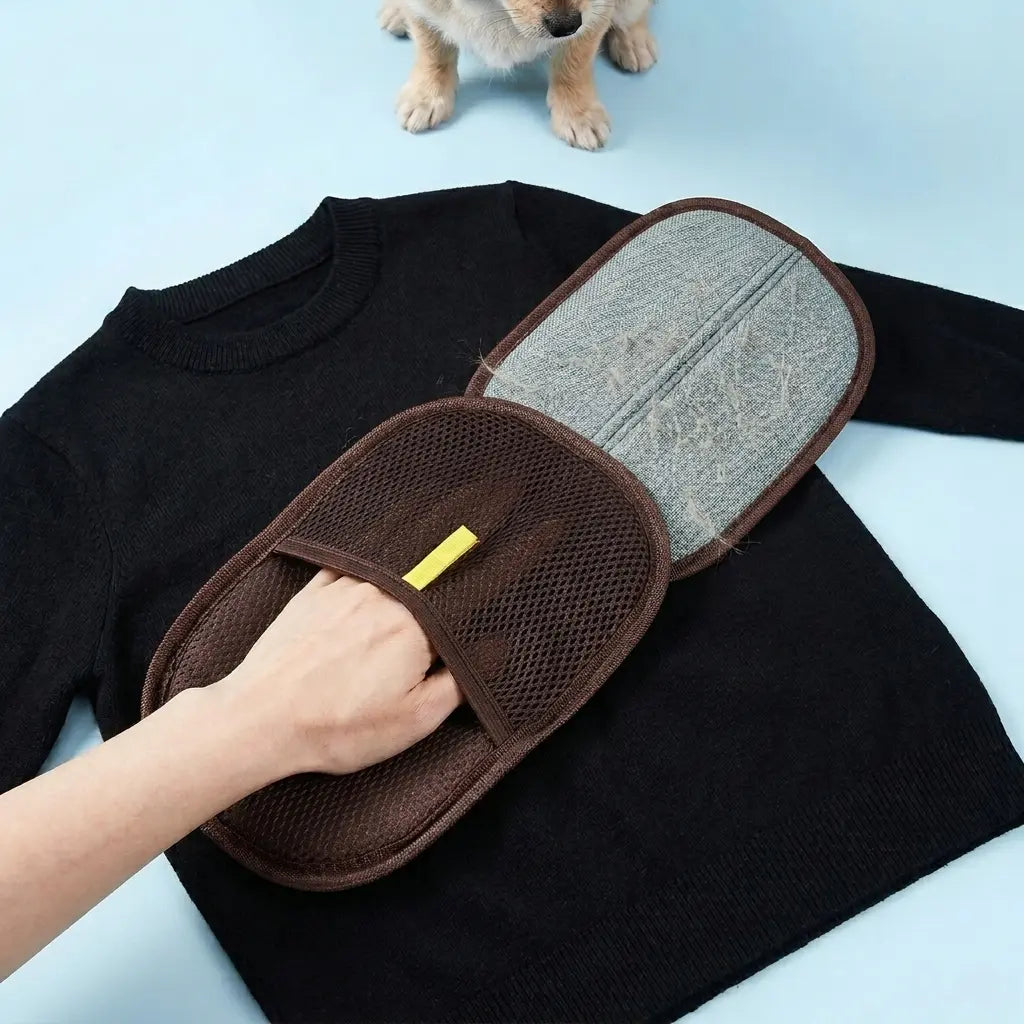 Furavora Deshedding Grooming Mitt — Dark brown
